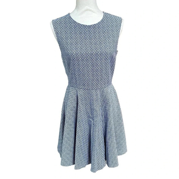 Diane von Furstenberg Jeannie Blue White Fit & Flare Mini Dress Size 6 NWT - Picture 2 of 16